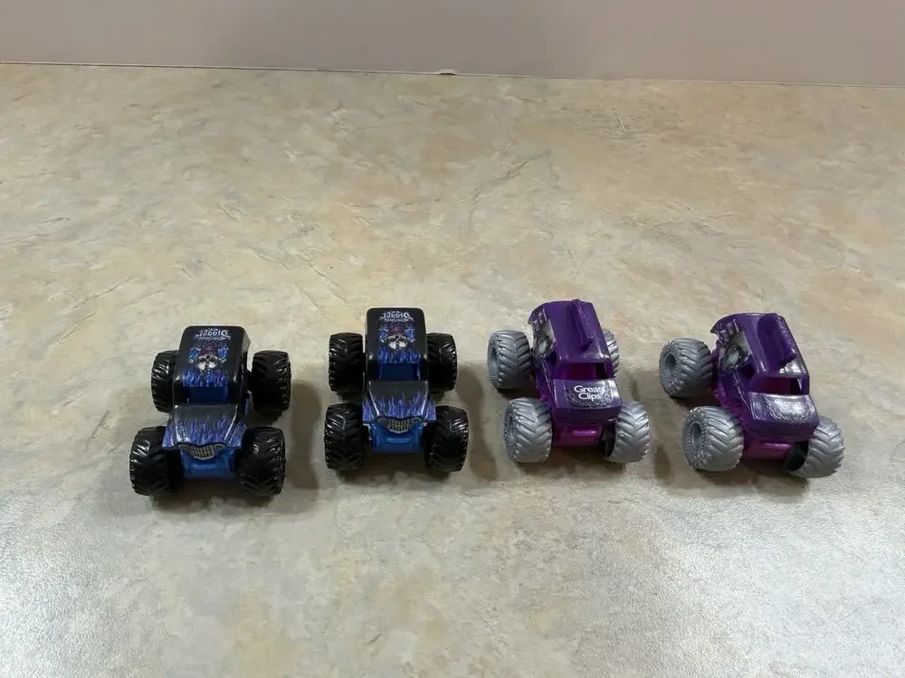 Monster Jam Mini 1:87 Lot of 4 Son-Uva Digger Great Clips Mohawk Warrior